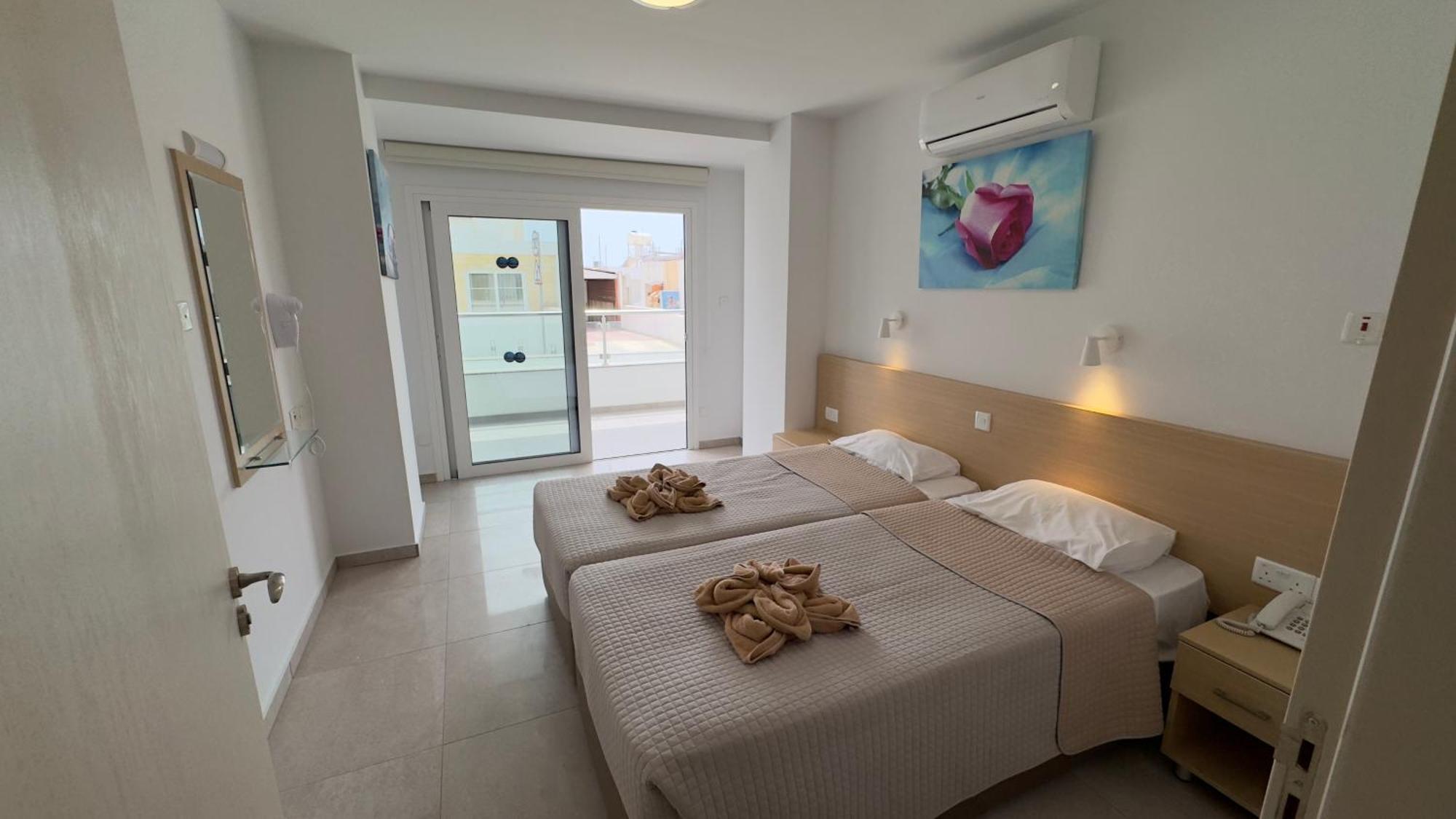 Christabelle Hotel Apartments Aya Napa Dış mekan fotoğraf